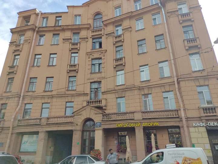 Нежилое помещение 35 кв.м. у ст.м. "Спортивная"